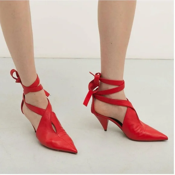 Chic Red Women's Shoes - Picture 17 of 17